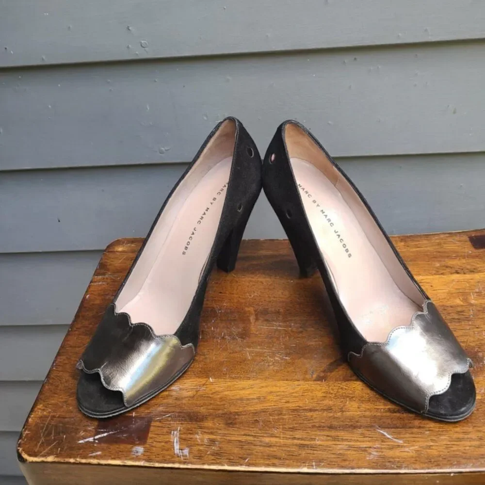 Marc by Marc Jacobs Black Dot Suede Heels size 37